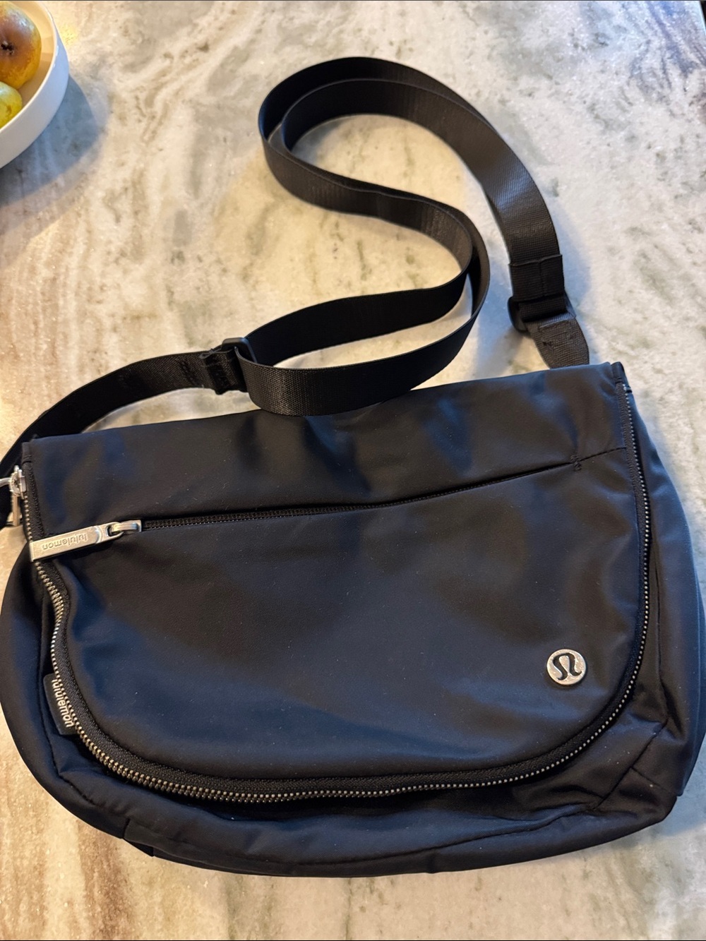 Lululemon Festival Bag L5 - Picture 4 of 5